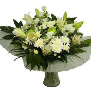 זר פרחים לבן