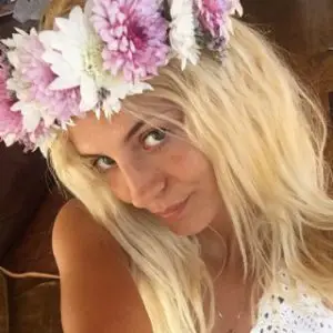 זר פרחים לראש 9